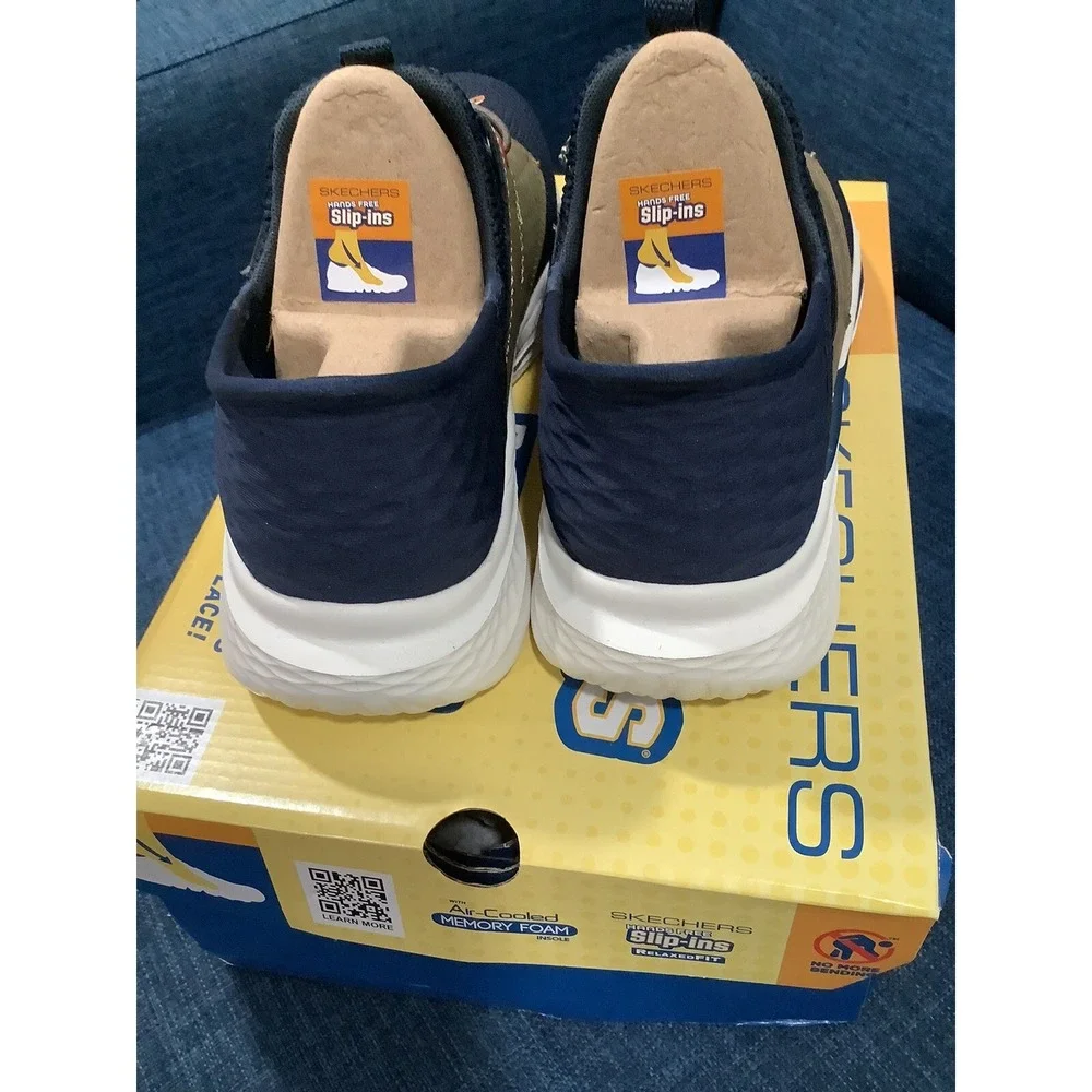 Skechers Slip-ins Relaxed Fit Slade Caster Mens 8 NEW Slip On Loafers 210889